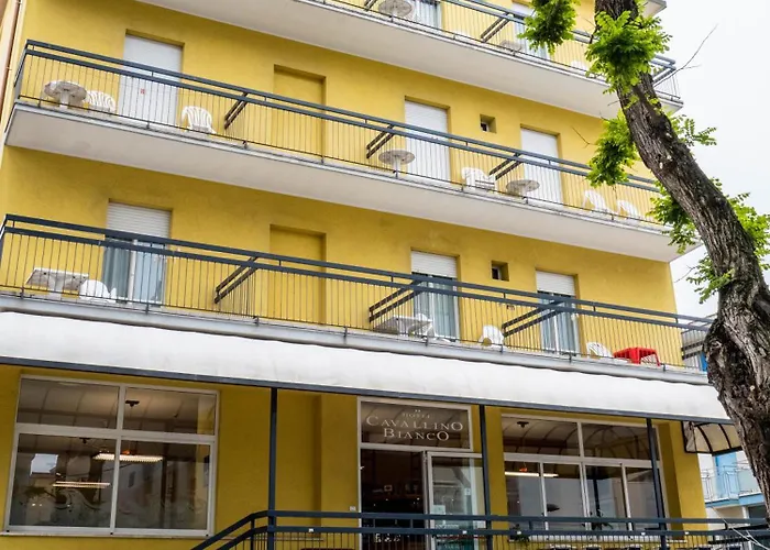 Otel Cavallino Bianco