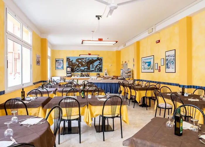 מלון Cavallino Bianco רימיני